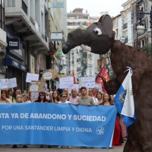 Cantabristas - Protesta suciedad Santander