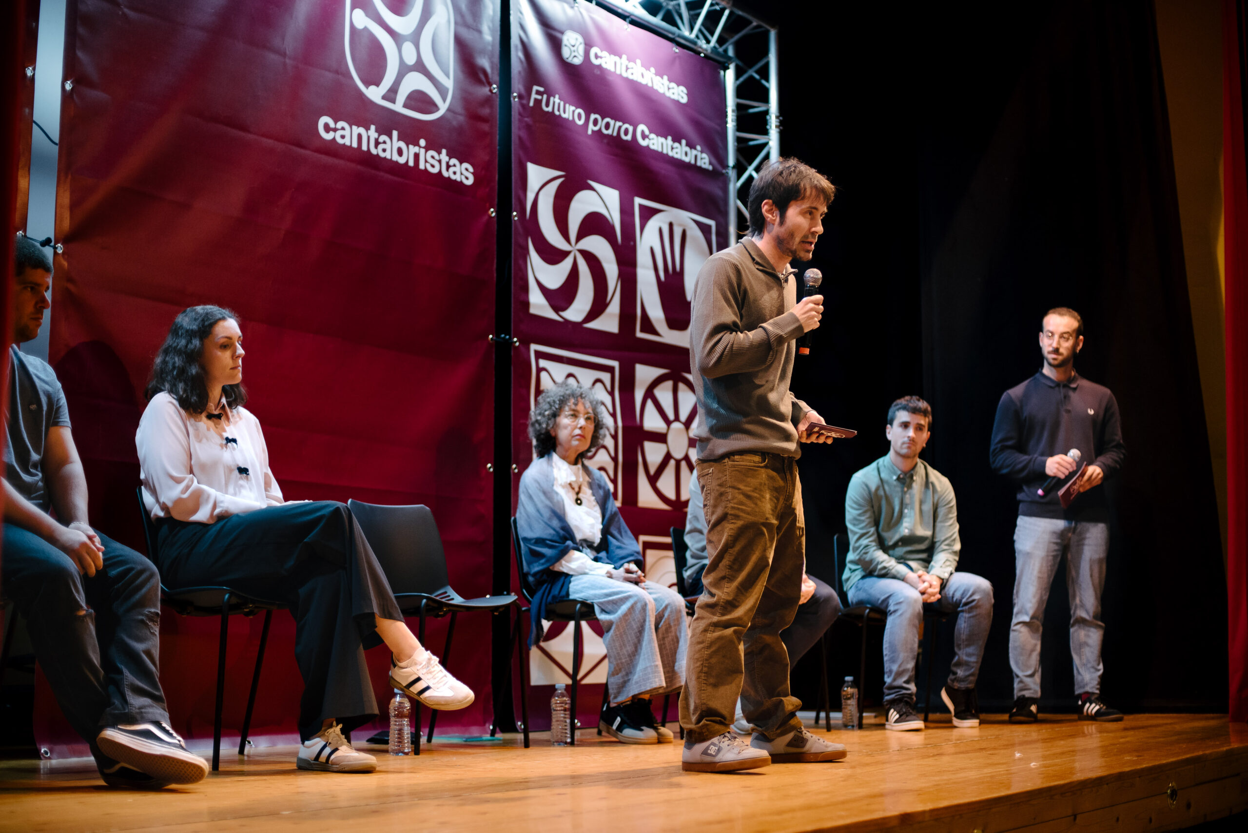Miguel Hernández - Cantabristas Torrelavega