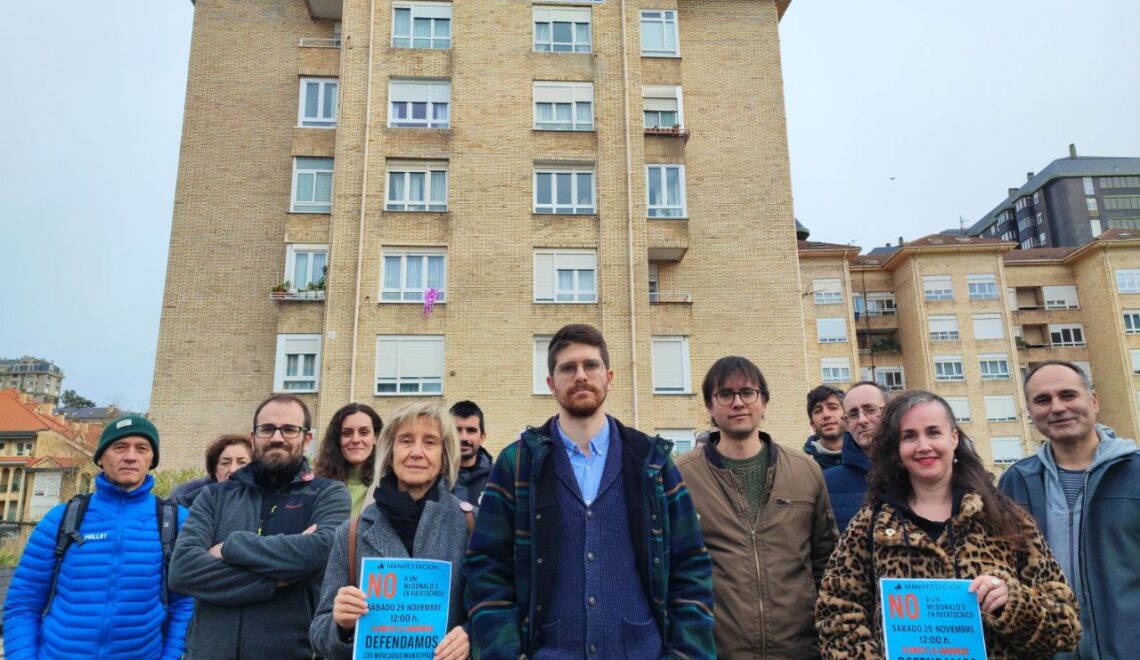 Cantabristas Santander contra el McDonald's del Mercado de Puertochico