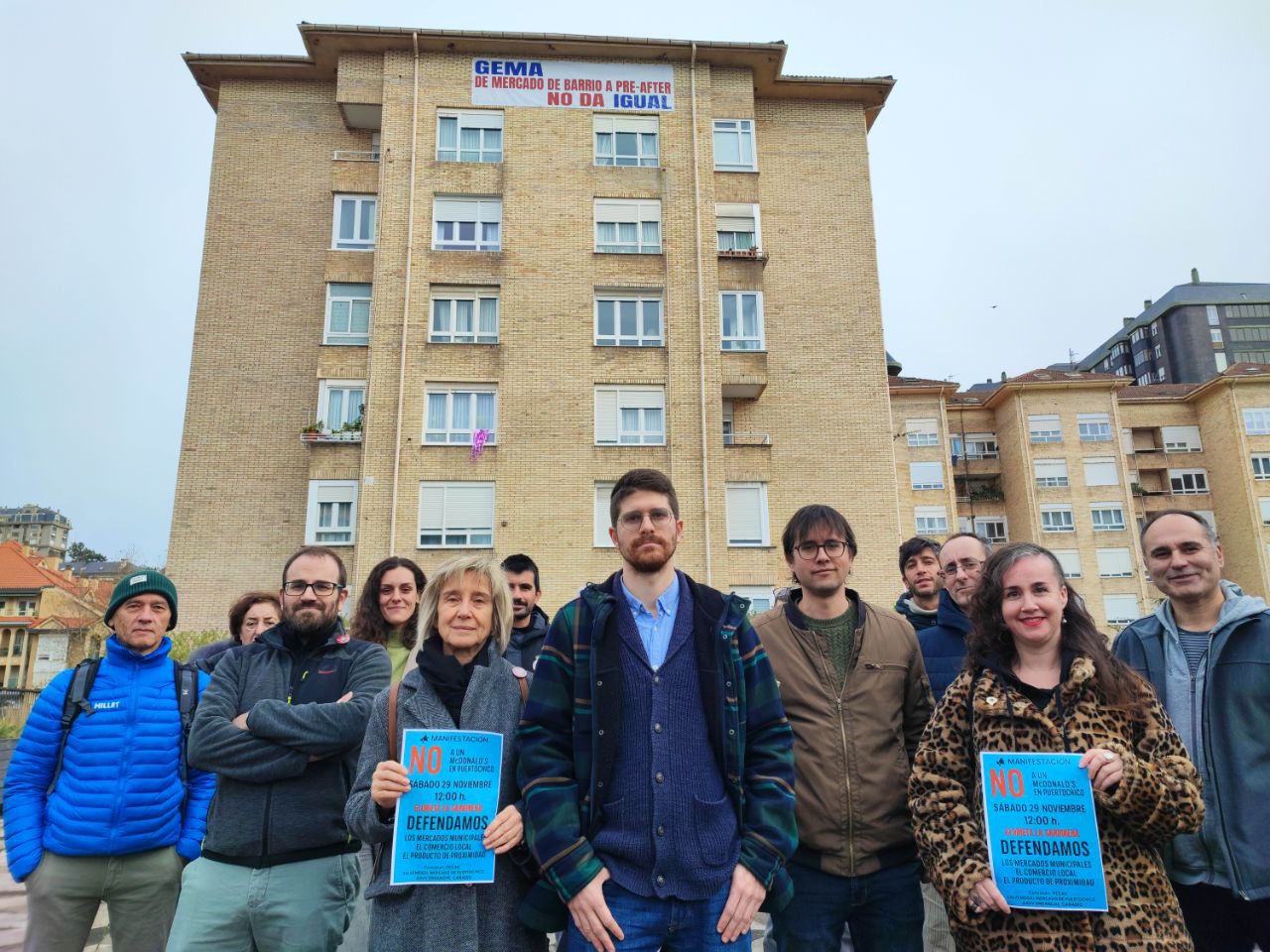 Cantabristas Santander contra el McDonald's del Mercado de Puertochico