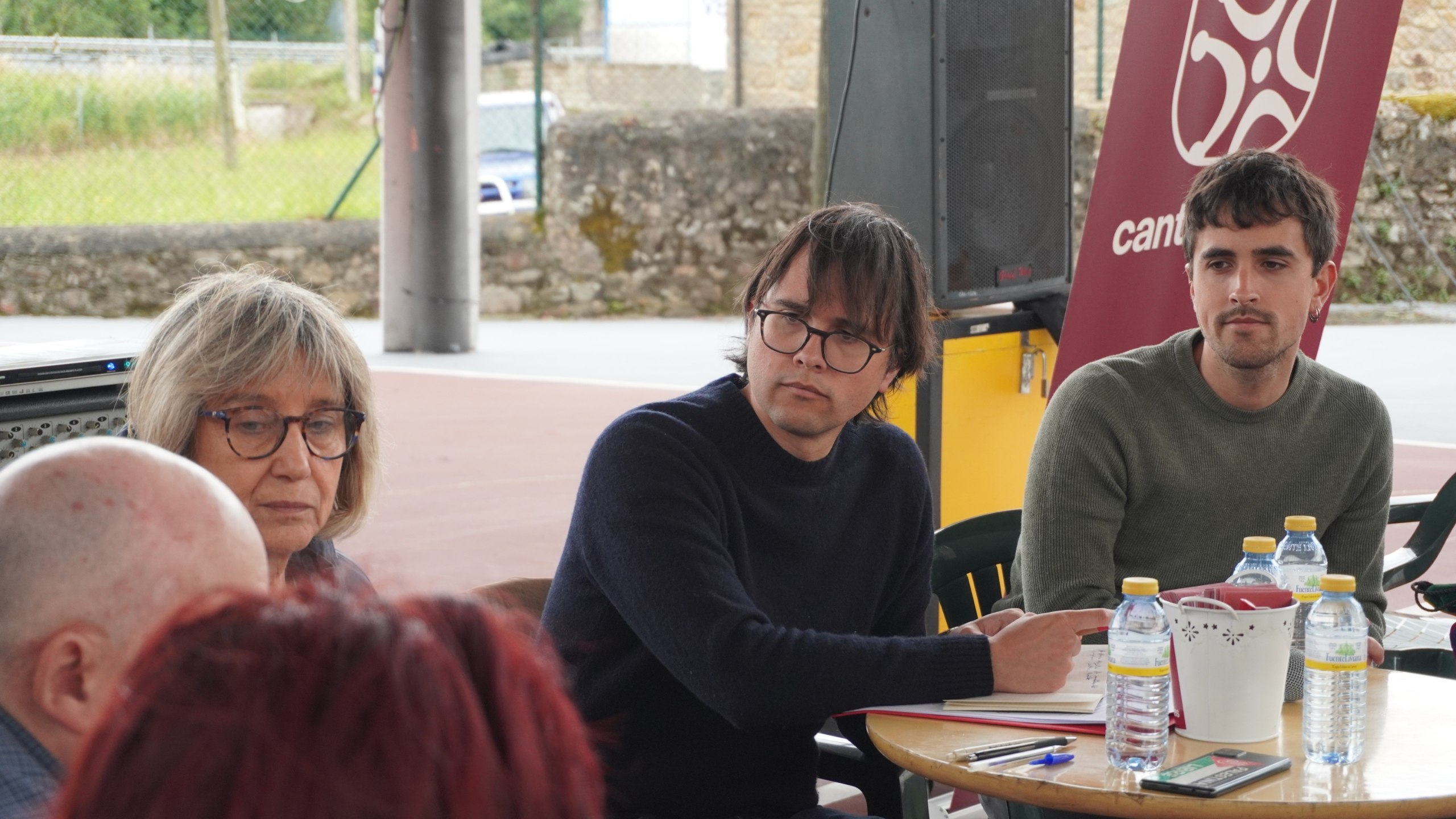 Nos reunimos con asociaciones culturales y docentes de escuelas de música tradicional para afrontar el futuro inmediato del folclore cántabro