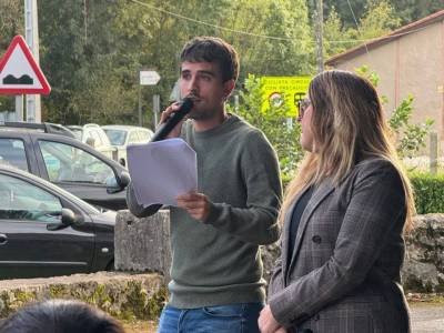 Sobre la defensa del Gobierno del PP de la piscina de olas: “Cantabria necesita un consejero, no un publicista de empresas ajenas”
